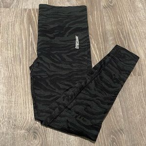 Gymshark adapt animal print leggings